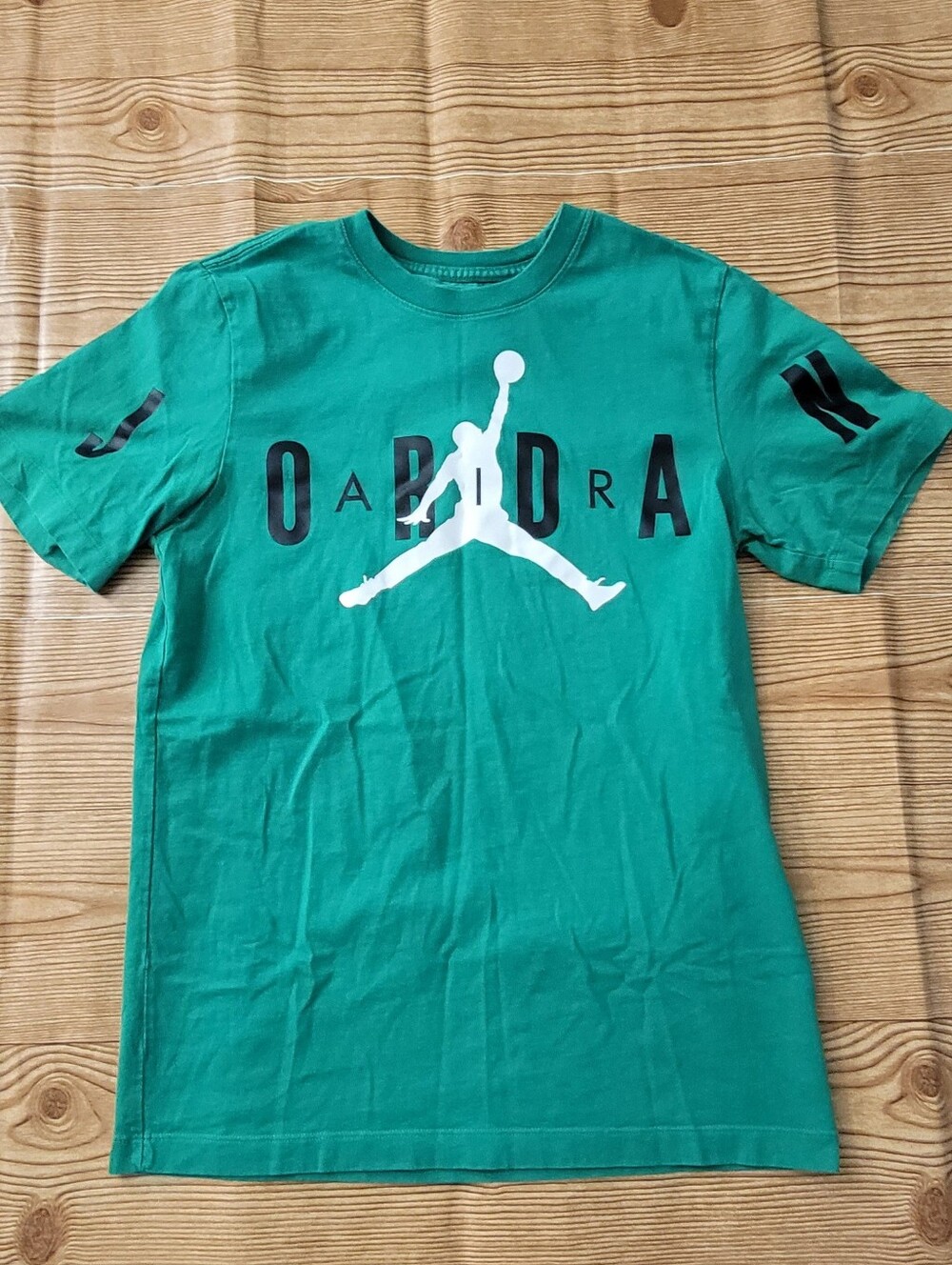 Air Jordan Shirt Men Size Small Size S Lucky Green Color Big Jordan Logo
